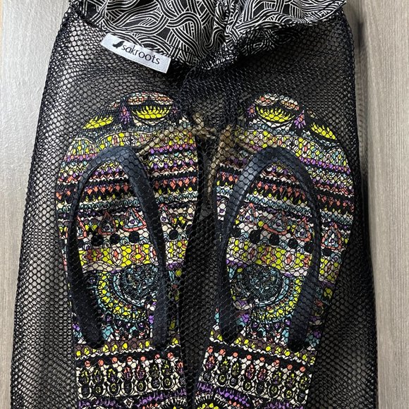 Sakroots Flip Flops Sandals & Mesh Bag NWT - Picture 4 of 5